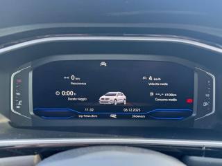 VOLKSWAGEN T-Roc usata, con Controllo automatico clima