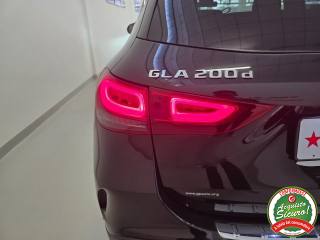 MERCEDES-BENZ GLA 200 usata, con Chiusura centralizzata
