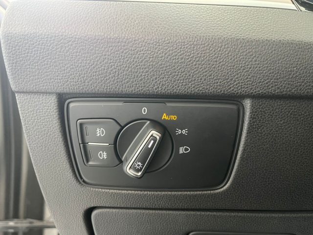 VOLKSWAGEN Passat Variant usata, con Bluetooth