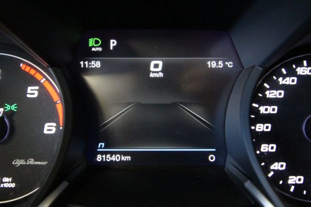 ALFA ROMEO Stelvio usata, con Cerchi in lega