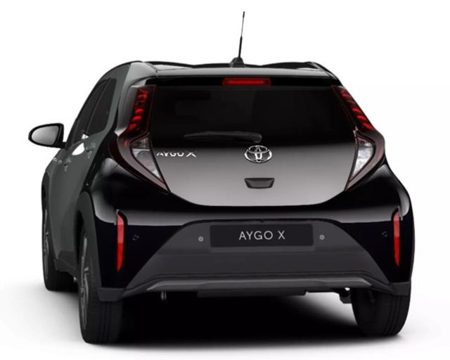 TOYOTA Aygo X usata, con Airbag laterali