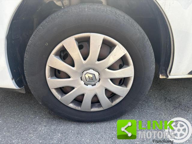 RENAULT Trafic usata, con Autoradio