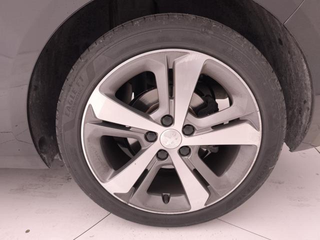 PEUGEOT 308 usata, con Touch screen