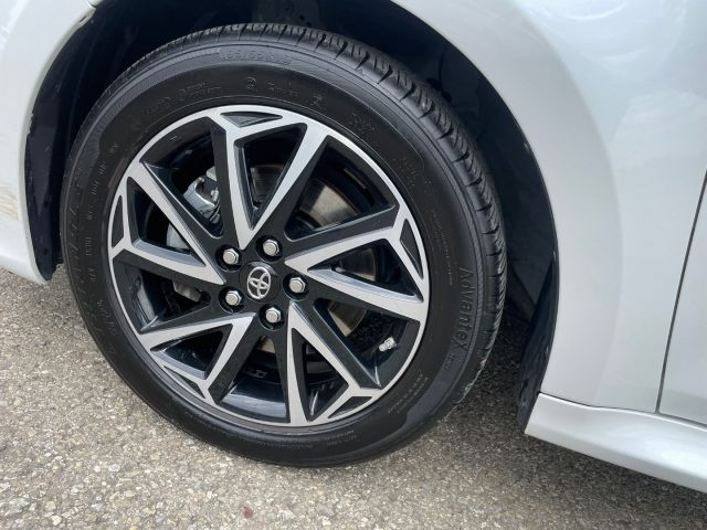 TOYOTA Yaris usata, con Sistema di navigazione