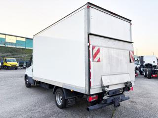 IVECO Daily usata, con Controllo automatico clima