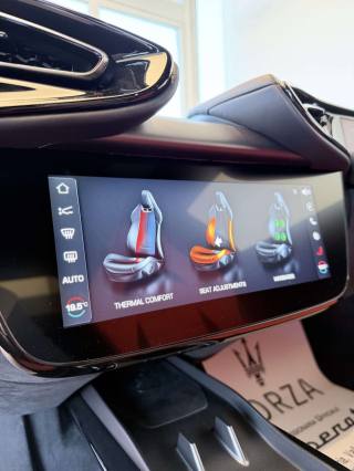 FERRARI 12 Cilindri usata, con ESP