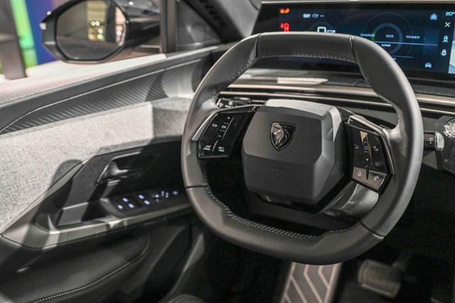 PEUGEOT 3008 usata, con Luci diurne LED
