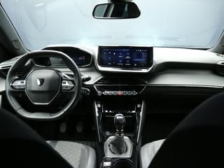 PEUGEOT 2008 usata, con Controllo automatico clima