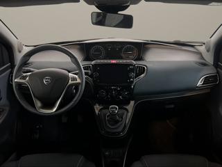 LANCIA Ypsilon usata, con Fendinebbia