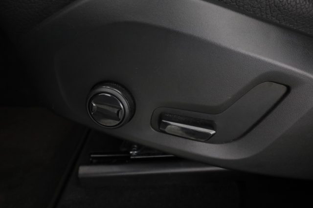 VOLVO XC60 usata 13