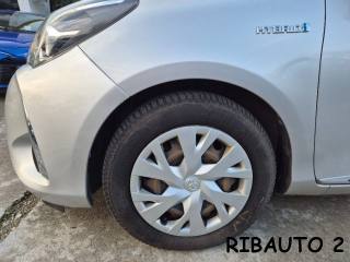 TOYOTA Yaris usata, con Volante in pelle