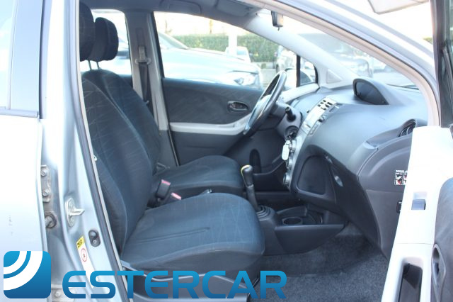 TOYOTA Yaris usata, con Boardcomputer