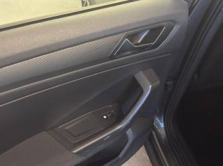 VOLKSWAGEN T-Roc usata, con Servosterzo