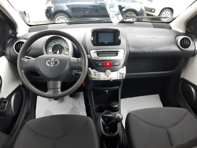 TOYOTA Aygo usata, con Alzacristalli elettrici