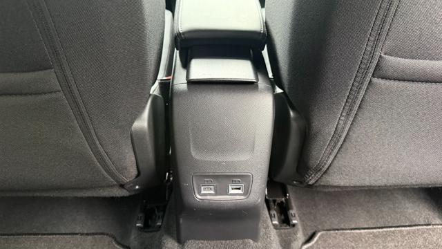 PEUGEOT 2008 usata, con Touch screen