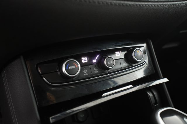 OPEL Grandland usata 9