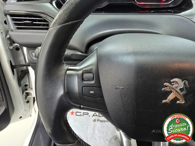 PEUGEOT 208 usata, con Bluetooth