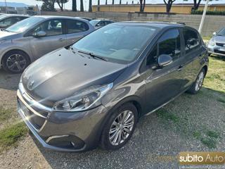 PEUGEOT 208 usata, con Autoradio