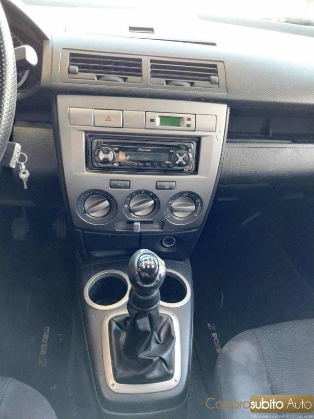 MAZDA 2 usata 16