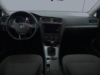 VOLKSWAGEN Golf usata, con USB