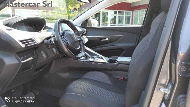 PEUGEOT 3008 usata, con Volante in pelle