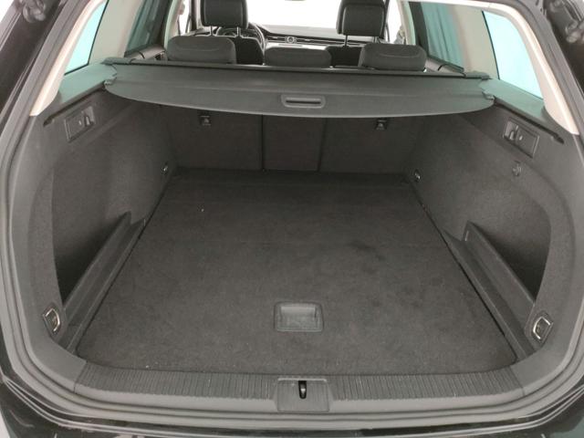 VOLKSWAGEN Passat Variant usata, con USB