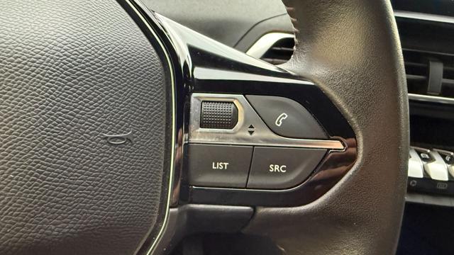 PEUGEOT 3008 usata, con Boardcomputer