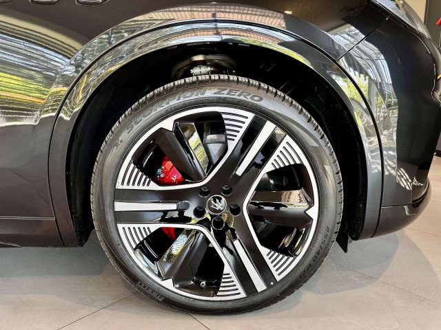 MASERATI Grecale usata, con Alzacristalli elettrici