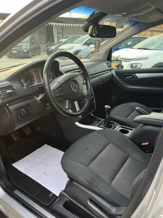 MERCEDES-BENZ B 180 usata, con Chiusura centralizzata