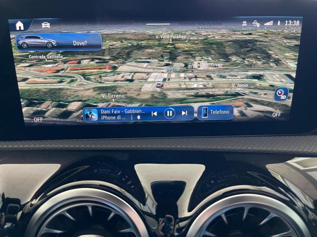 MERCEDES-BENZ A 200 usata, con Touch screen