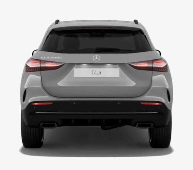 MERCEDES-BENZ GLA 200 usata, con Alzacristalli elettrici
