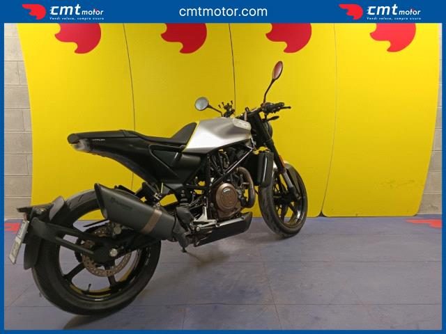 HUSQVARNA Vitpilen 701 usata 3