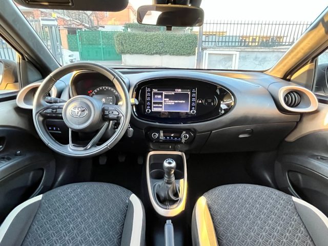 TOYOTA Aygo X usata, con Controllo automatico clima