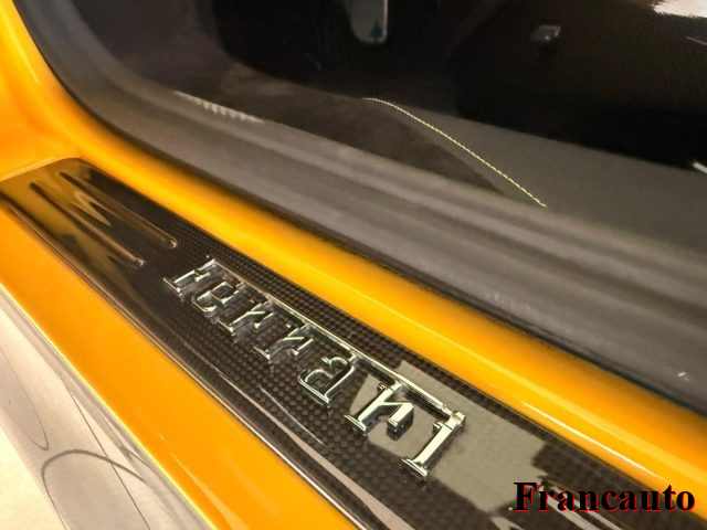FERRARI SF90 usata, con Regolazione elettrica sedili