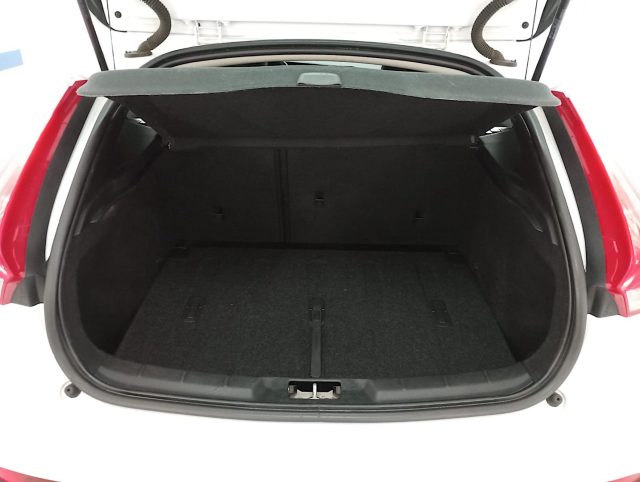 VOLVO V40 Cross Country usata, con Gancio traino
