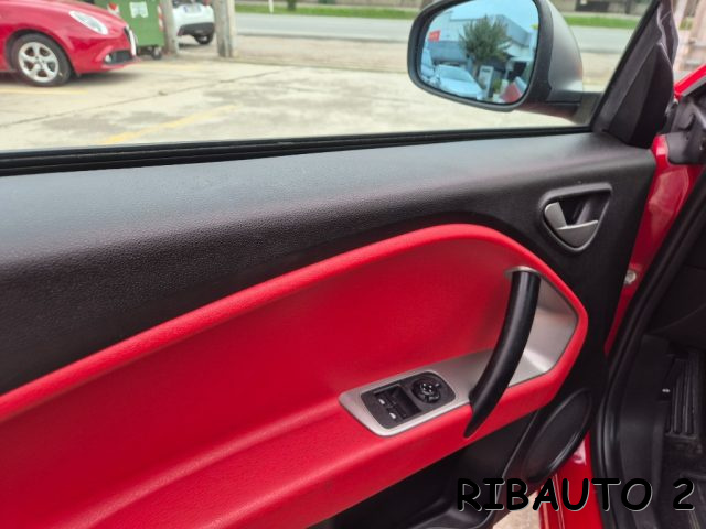 ALFA ROMEO MiTo usata, con Volante in pelle