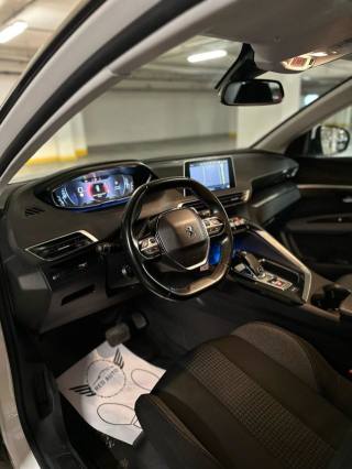 PEUGEOT 3008 usata, con Climatizzatore