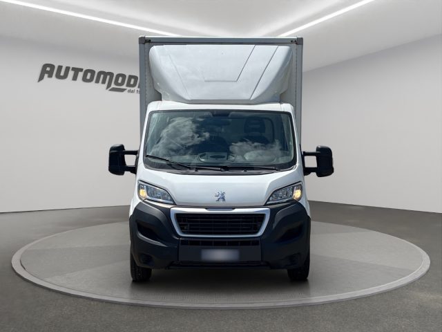 PEUGEOT Boxer usata, con Airbag