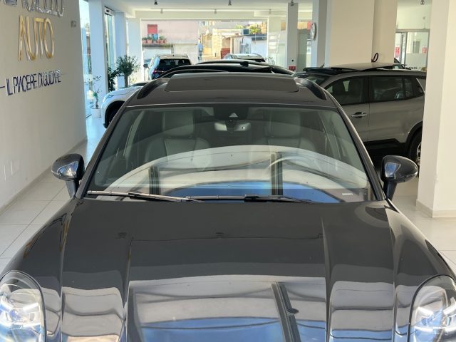 PORSCHE Macan usata, con Volante multifunzione