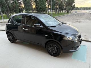 LANCIA Ypsilon usata, con Airbag laterali