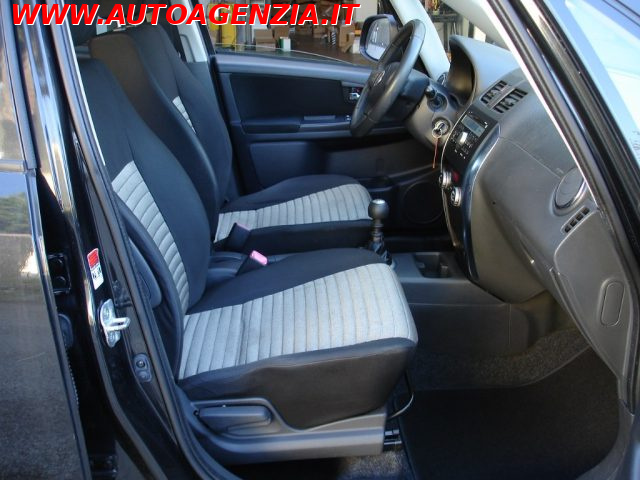 FIAT Sedici usata 11