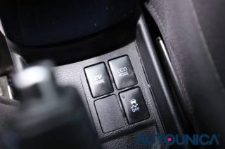 TOYOTA Yaris usata 31