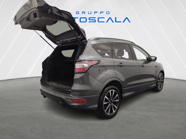 FORD Kuga usata, con Specchietti laterali elettrici
