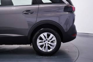 PEUGEOT 5008 usata 36