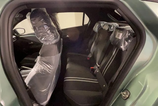 OPEL Corsa usata, con Autoradio