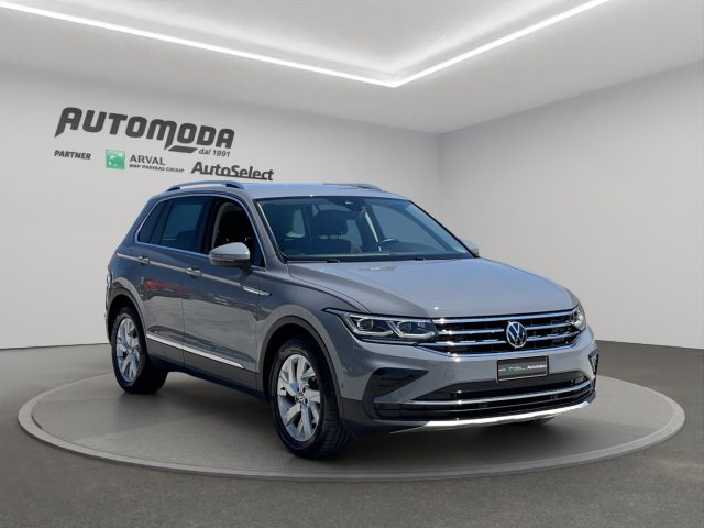 VOLKSWAGEN Tiguan usata, con Airbag laterali
