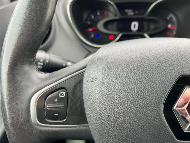 RENAULT Captur usata 12