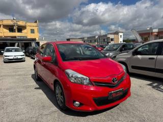 TOYOTA Yaris usata, con Airbag laterali