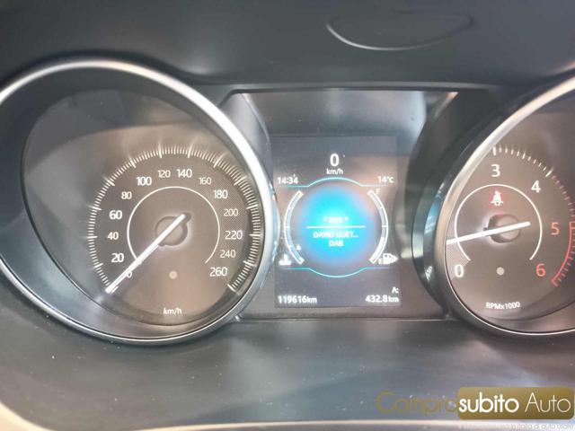 JAGUAR E-Pace usata 21