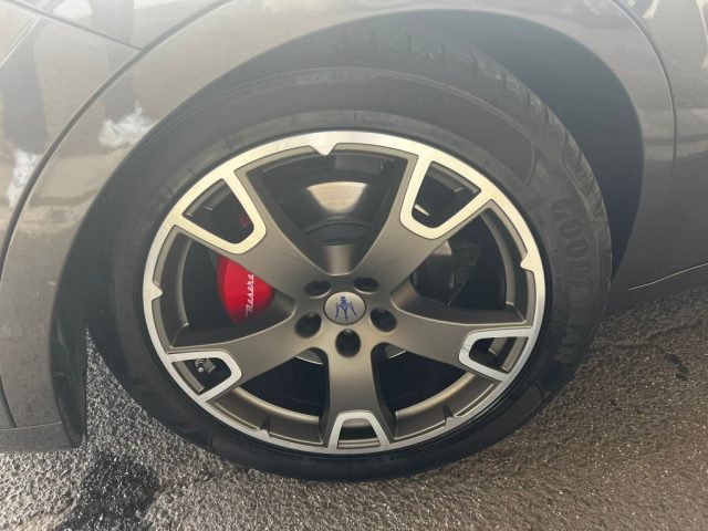 MASERATI Levante usata, con Fendinebbia